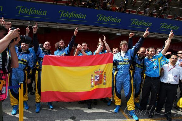 雷诺车队完胜威廉姆斯,阿隆索带队取胜 雷诺车队完胜威廉姆斯,阿隆索带队取胜