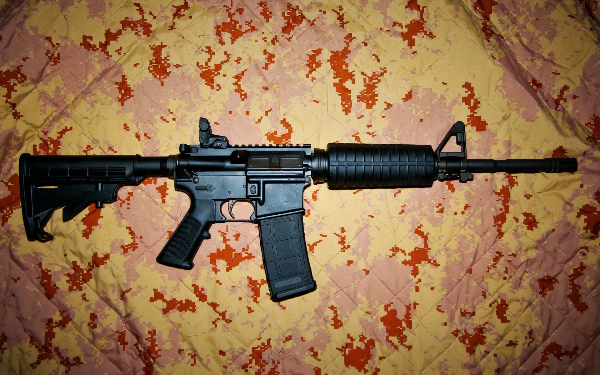 足球经理的降维打击，当我的几内亚用范戴克打穿AC米兰，足球的系统漏洞出现了