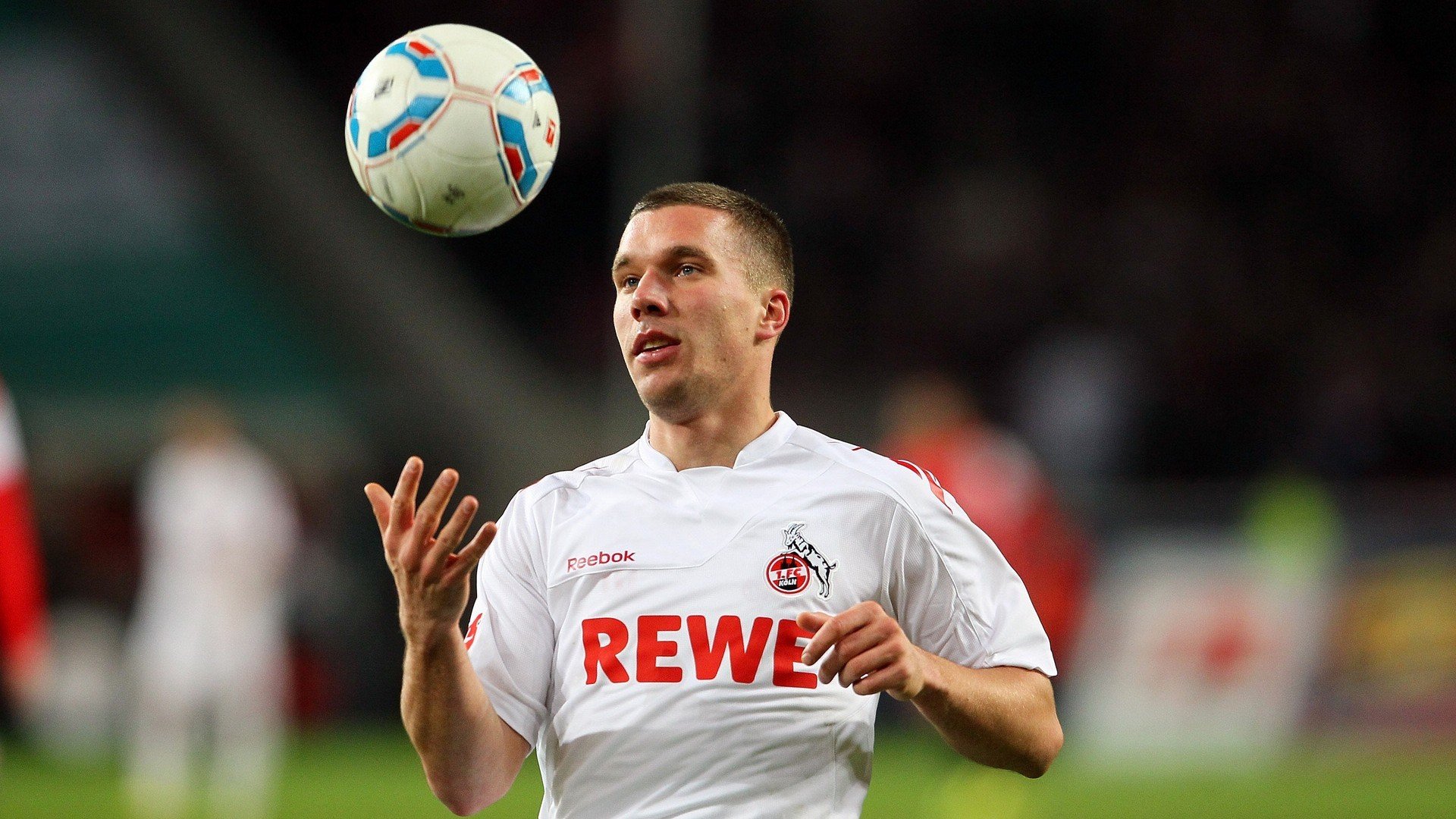 异界入侵，F1揭幕战之夜，赛道上为何禁止加速？